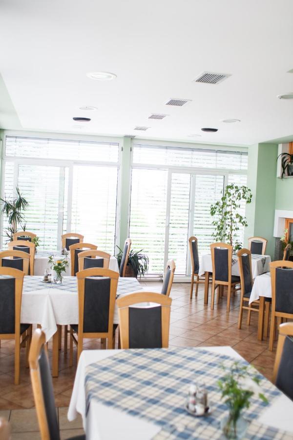 Hotel Gostilna In Prenocisca Ferlic Braslovce Exterior foto